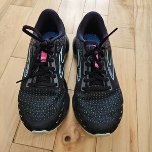 Brooks Women's Black Glycerin 20 Womens Size 8B